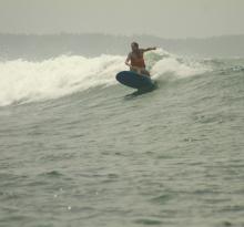 Longboard mentawai surf camp